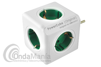 POWER CUBE EXTENDED CON 5 TOMAS DE RED - El Power Cube es un cubo con 5 tomas de alimentación con una capacidad de 16 Amp. Los cubos se pueden apilar en forma de regleta.