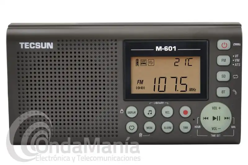 RECEPTOR DE RADIO DE FM DIGITAL CON GRABADORA TECSUN M-601 - Receptor digital de radio FM con mltiples funciones Tecsun M-601, es un receptor de radio FM con despertador, tambin es una grabadora de voz, un reproductor de audio con MicroSD y manos libres Bluetooth, todo en uno. Adems, el Tecsun M601 nos ofrece la temperatura ambiente en pantalla cuando se encuentra en standby y puede ser utilizado independientemente como altavoz externo va Bluetooth.