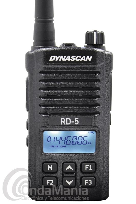 DYNASCAN RD-5 PMR446 DE USO LIBRE CON PINGANILLO DE REGALO - El Dynascan Professional Radio RD-5 es un walkie PMR 446, con 16 canales y display alfanumérico, sin licencias, sin tasas, compacto, robusto y fiable, incluye batería de litio de alta capacidad con 7,4 V y 1600 mAh, radio FM comercial, cargador rápido y pinganillo de regalo.